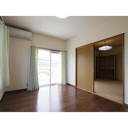 ドゥグレース 2階3Kのリビング/ダイニング