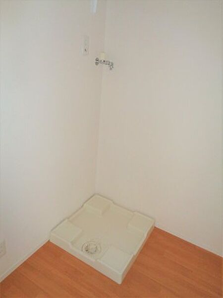 画像22:室内洗濯機置場
