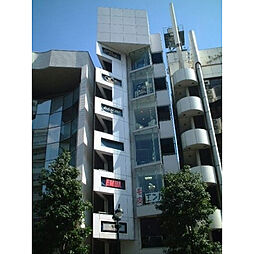 ひきだしのような家に