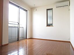 グランベール 102 1階1Kのリビング/ダイニング