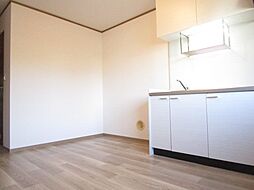 メゾンエクレール 105 1階2DKのリビング/ダイニング