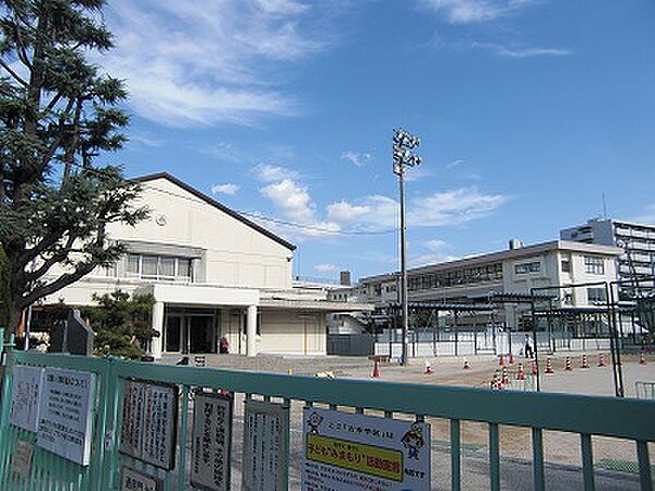 画像19:広島市立古市小学校（1051m）