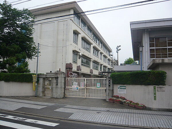 画像18:小学校「広島市立尾長小学校まで432ｍ」