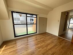 パルク西十日市 5階1LDKのリビング/ダイニング