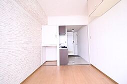 カーサ平野町 2階ワンルームのリビング/ダイニング