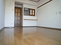 エステートベネフィット5フルタ 6階1Kのリビング/ダイニング