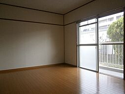 メゾンスマ 2階3LDKのリビング/ダイニング