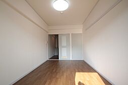 リマーカーブル己斐 4階1Kのリビング/ダイニング