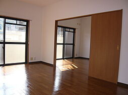 サラマンカビル 1階1LDKのリビング/ダイニング