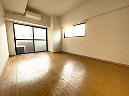 グランシャリオ 1階1Kのリビング/ダイニング