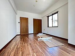 アートビル 3階1Kのリビング/ダイニング