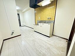 ＬＵＣＩＲ十日市 1階ワンルームのリビング/ダイニング