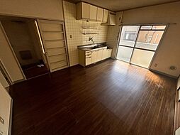 二反田ビル 2階3LDKのリビング/ダイニング