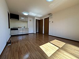 ファミール三筋　B棟 2階2LDKのリビング/ダイニング