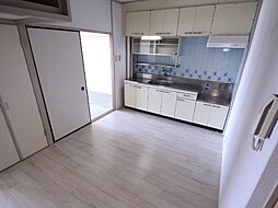 グランドハイツ山根 4階3DKのリビング/ダイニング