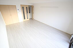 グレイシャス五日市 703 7階1DKのリビング/ダイニング