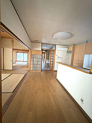 ハウスひまわり 1階5LDKのリビング/ダイニング