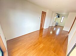 フィールド・ハイム 2階2LDKのリビング/ダイニング