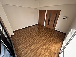 アヴァンセ中筋II 3階1Kの室内