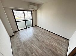 アストラルヤマナカ 10階1Kのリビング/ダイニング