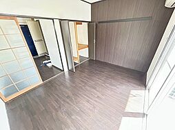 A1ビル 2階1DKのリビング/ダイニング