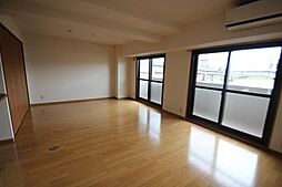 ロイヤル竜王 6階2LDKのリビング/ダイニング