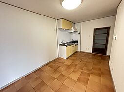 横山ビル 2階3DKのリビング/ダイニング