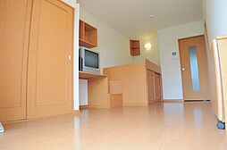 レオパレスHAPPY 2階1Kのリビング/ダイニング