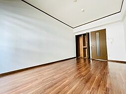 3ｒｄ　ＩＫＥＭＯＴＯ 4階1Kのリビング/ダイニング