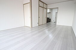 広島電鉄1系統 日赤病院前駅 徒歩11分の賃貸マンション 4階ワンルームのリビング/ダイニング