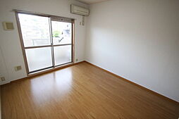 サンシャインKAWAOKA 3階1Kのリビング/ダイニング