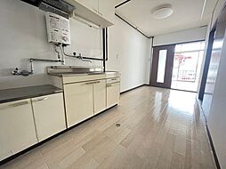 グランドヒルズ江波南 4階2DKのリビング/ダイニング