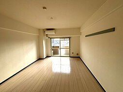 ヴィラくすの木 6階1Kのリビング/ダイニング