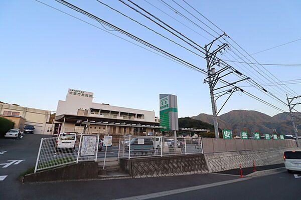 画像18:病院「広島市医師会運営・安芸市民病院まで673ｍ」