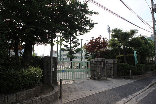 画像17:小学校「広島市立段原小学校まで357ｍ」