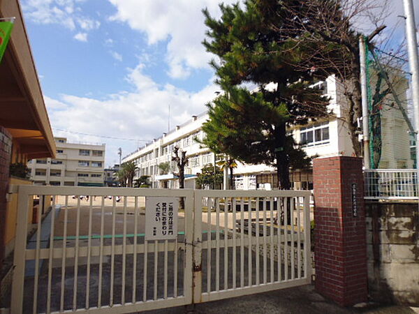 画像18:小学校「広島市立大河小学校まで511ｍ」