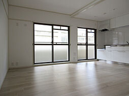 ハイネス大芝 1階2LDKのリビング/ダイニング