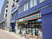 コンビニ「ローソン広島大手町店まで72ｍ」