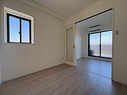 グレース十日市 8階1LDKのリビング/ダイニング