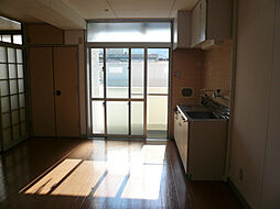 田坂ビル 3階3LDKのリビング/ダイニング