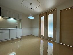 ラ・リューア　D 1階2DKのリビング/ダイニング