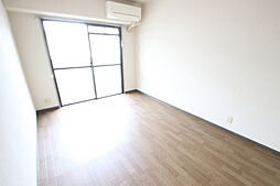 JR山陽本線 横川駅 徒歩12分の賃貸マンション 5階1Kのリビング/ダイニング