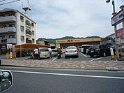 スーパー「万惣府中店まで341ｍ」