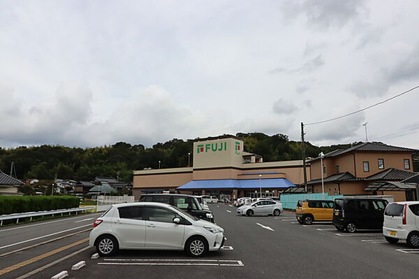 周辺：スーパー「フジ熊野店まで1540ｍ」