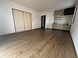 ビューラー22 1階2LDKのリビング/ダイニング