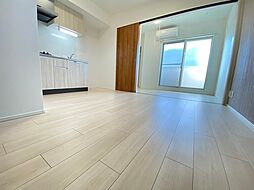 ＭＯＶＥ江波本町 3階1LDKのリビング/ダイニング