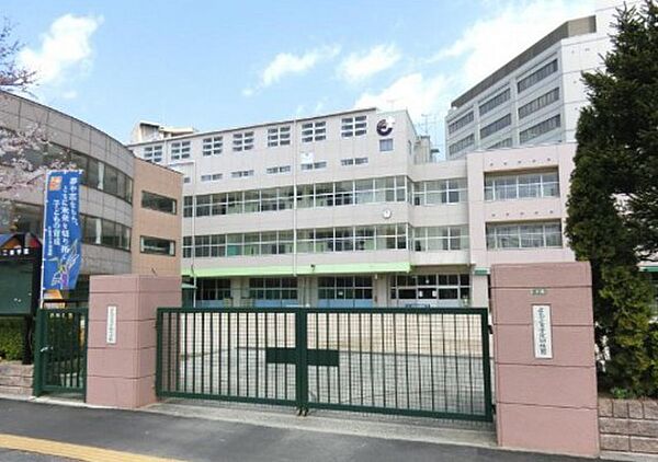 画像19:小学校「私立広島三育学院小学校まで447ｍ」