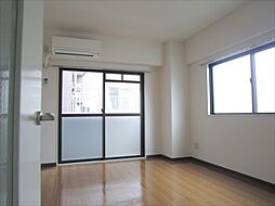 エトワール西村 4階1Kのリビング/ダイニング