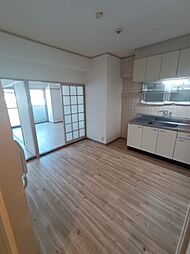 ホワイトシティ国泰寺 5階2DKのリビング/ダイニング