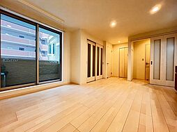 Pension July廿日市駅前 3階1LDKのリビング/ダイニング